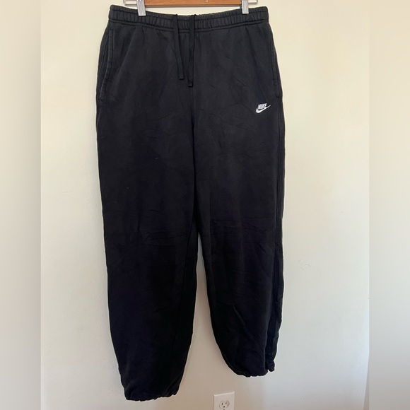 Nike Other - Nike Men's Black Sweatpants size Medium